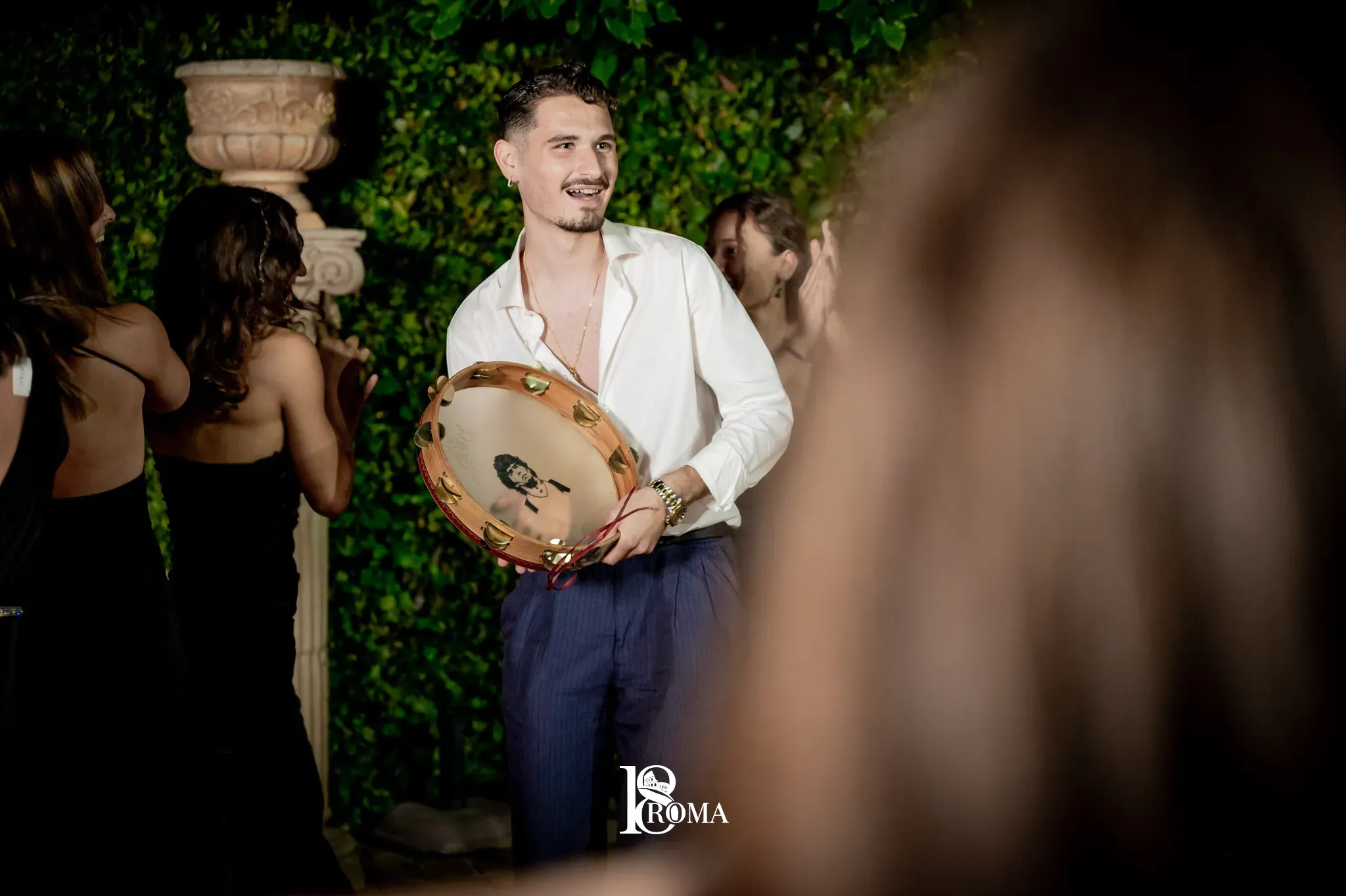 Sorrisi e abbracci festa 18 anni Roma